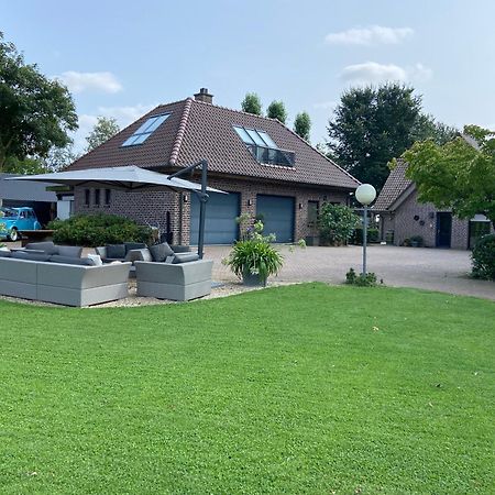 Loft 8 Linden Villa ภายนอก รูปภาพ